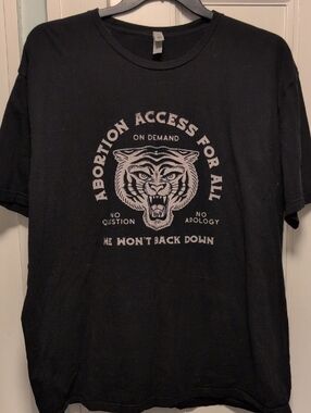 next Level  Black Short-Sleeve Graphic Tee with Tiger Crest 3X